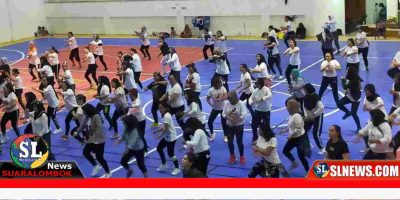 Senam Zumba di GOR PSLT