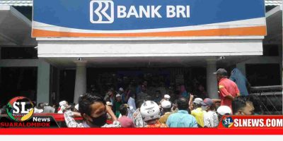 Aksi Demo Masyarakat di BRI Praya