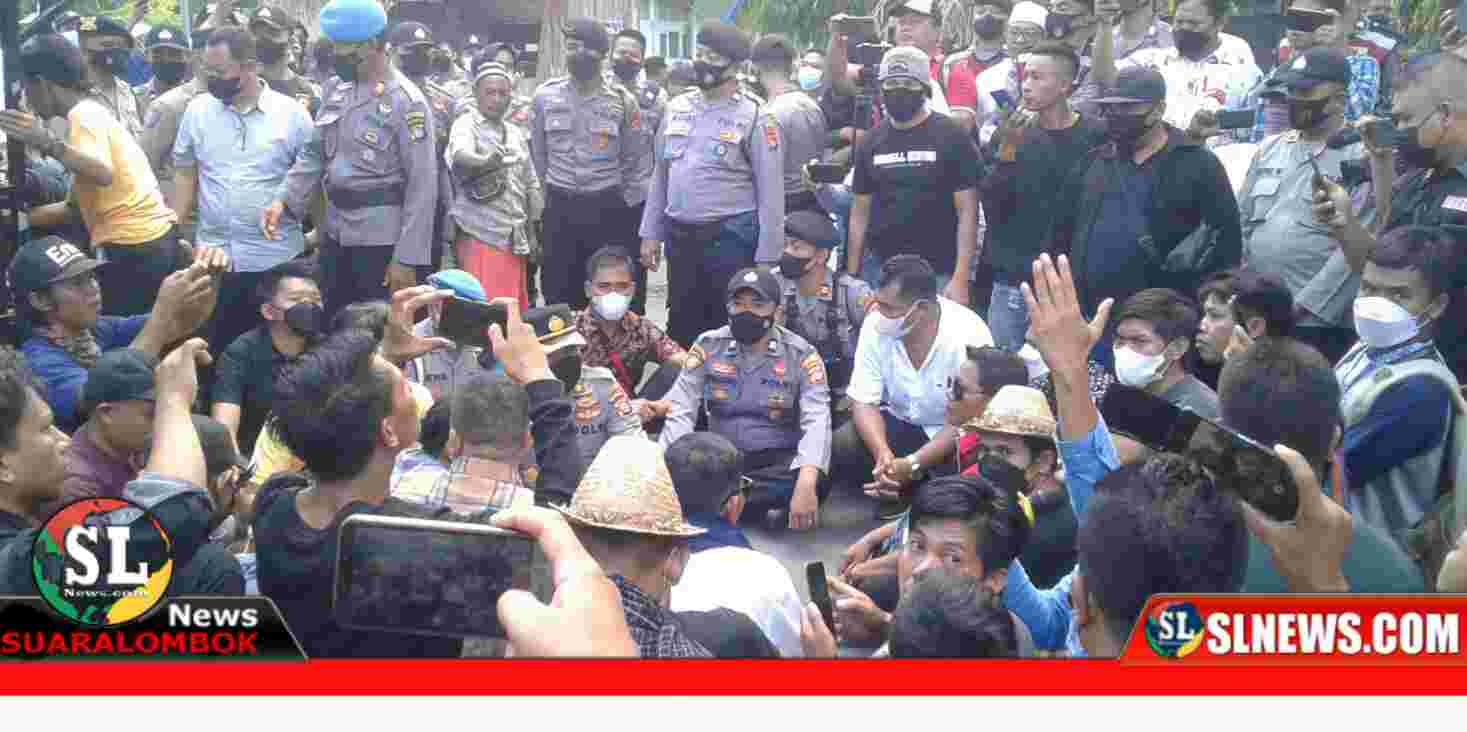 Polres Lombok Tengah di demo
