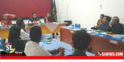 Warga Pengawisan, Kecamatan Sekotong, Lombok Barat