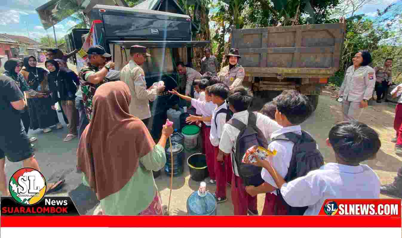 Polresta Lombok Tengah Salurkan Air Bersih